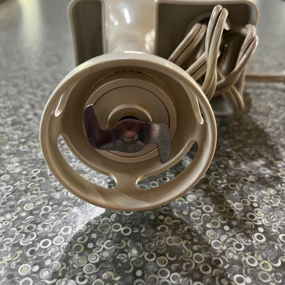 Braun stick blender with wall rack - Picture 3 of 6